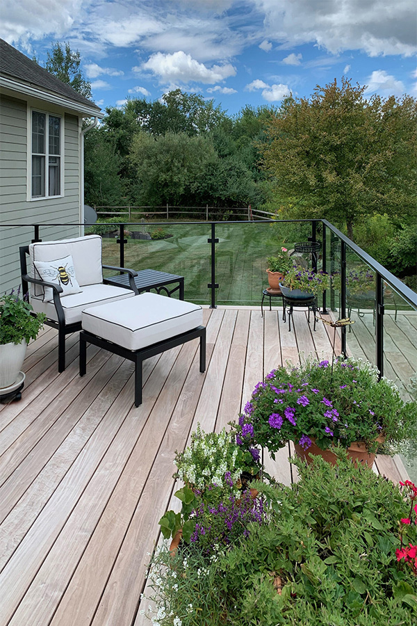 Middlesex County railing contractor installed this elegant modern deck railing in Pepperell, MA.
