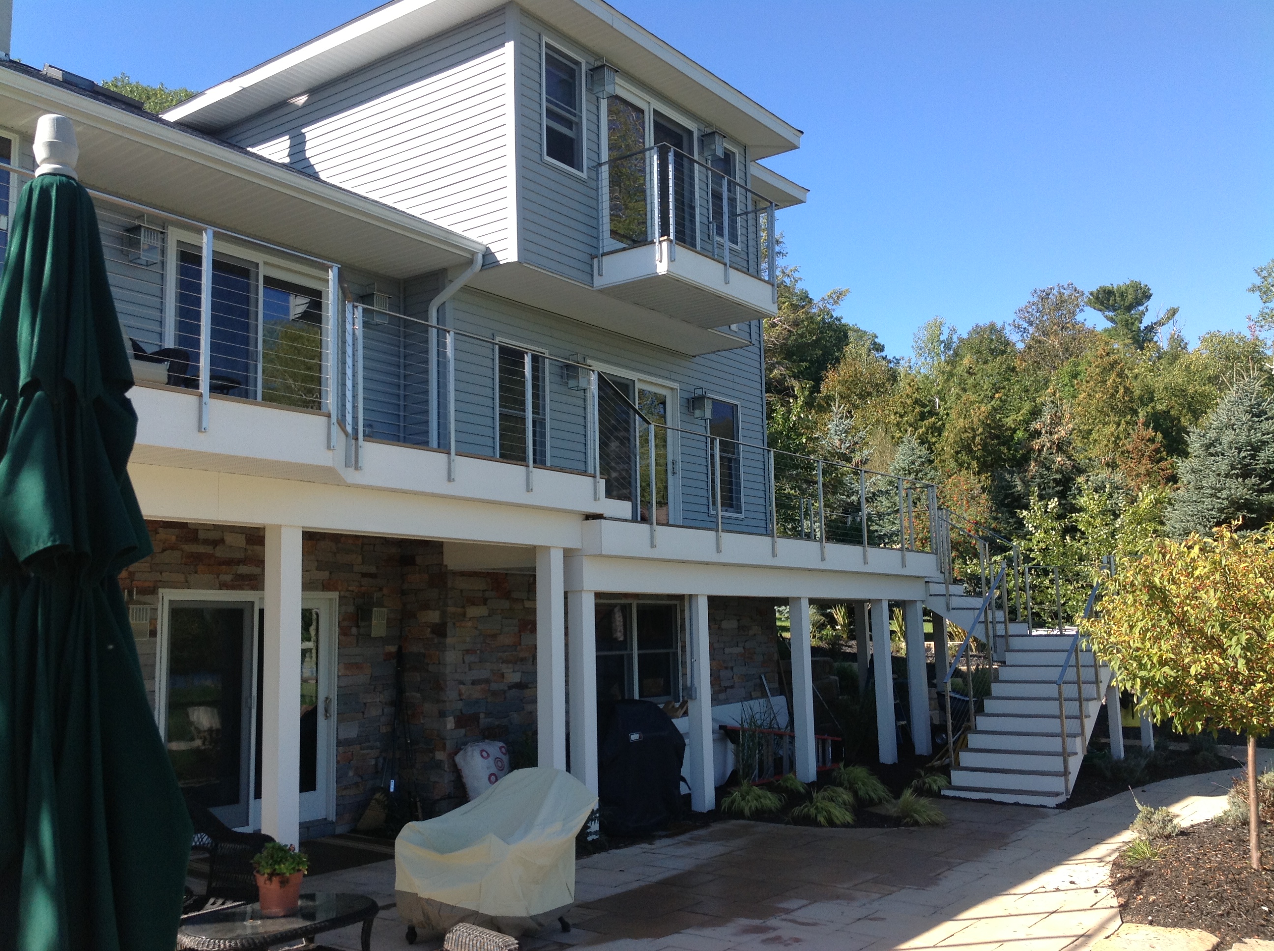 Clearview® Cable Deck Railing with Flat Top Rail ...
