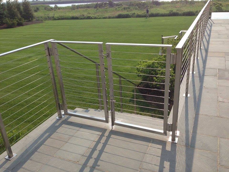 cable-railing-gate
