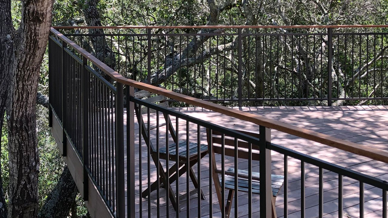 Exterior Deck Olympus Horizontal Rod Railing by AGS Stainless