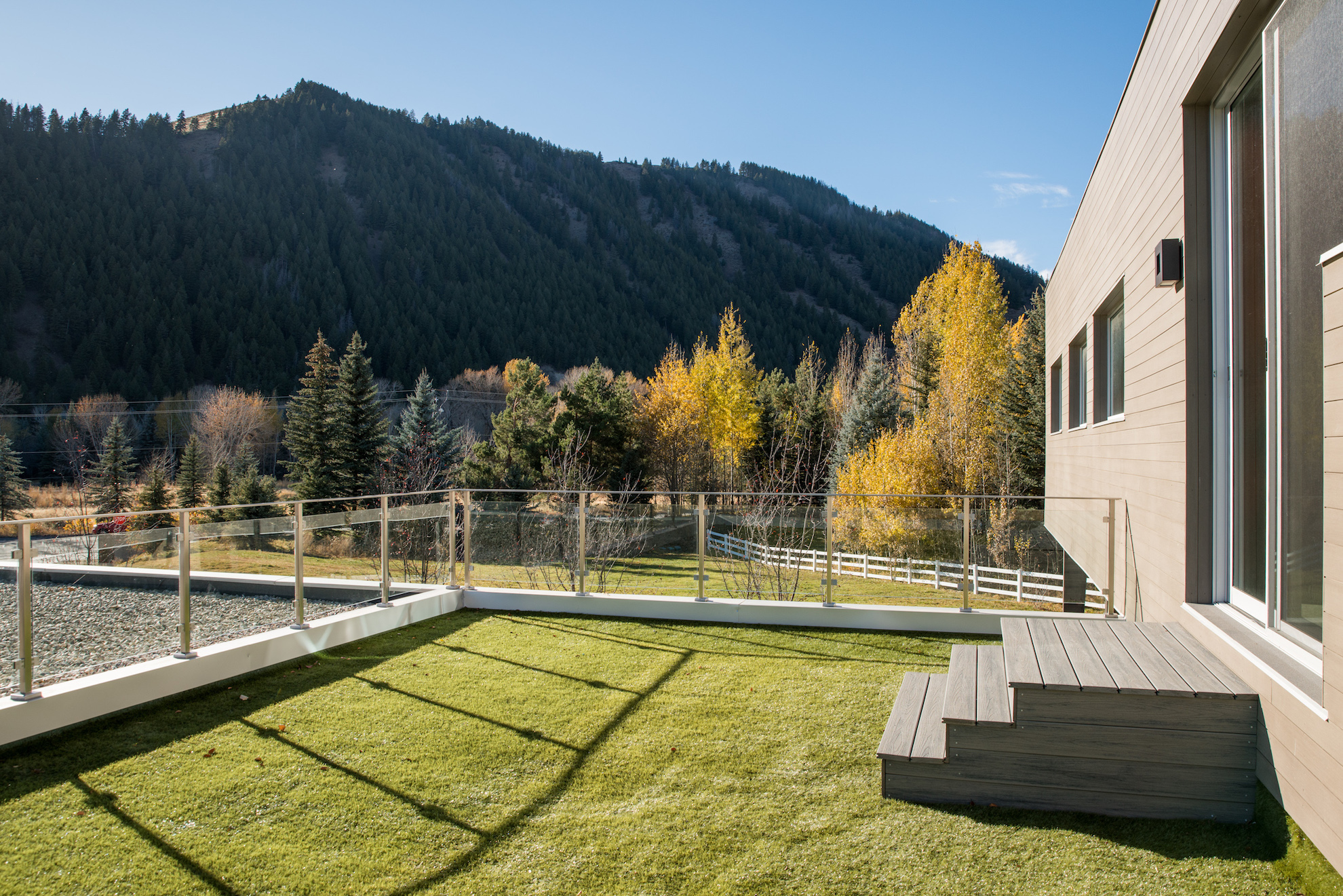 glass-panel-railing-views