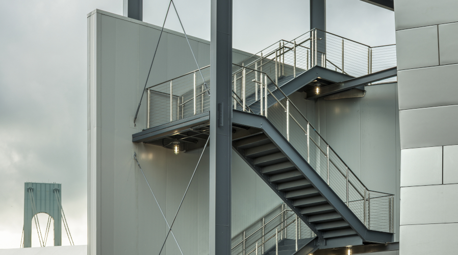 Novogratz-exterior-stair