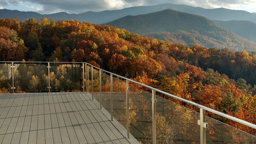 Top 5 Strategies to Upgrade the Look of a Deck Railing