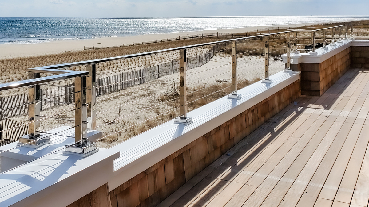 Mirror Finish Rainier Horizontal Cable Railing
