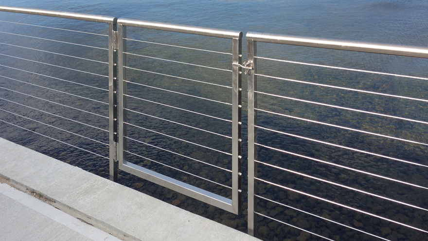 Waterfront cable railing system